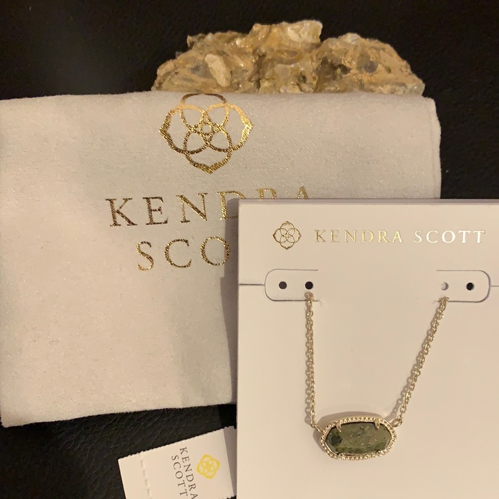 Kendra Scott Elisa necklace